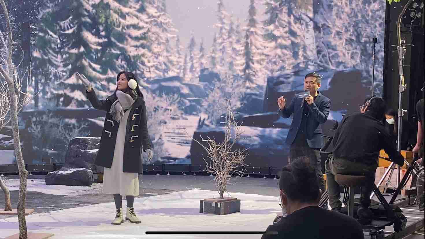 财神娱乐以ALED先进显屏技术，，，，与金马奖视觉特效团队“再现影像”携手合作打造LED虚拟摄影棚，，提供沉浸式表演体验，，，，并精简拍摄成本与时间